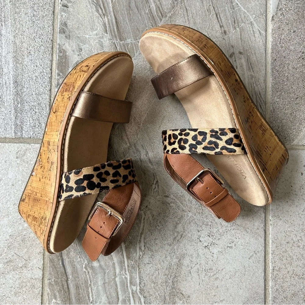 NWOB Women’s Vionic Orthaheel Casual Leopard Print Cork Wedge Sandals, Size 9